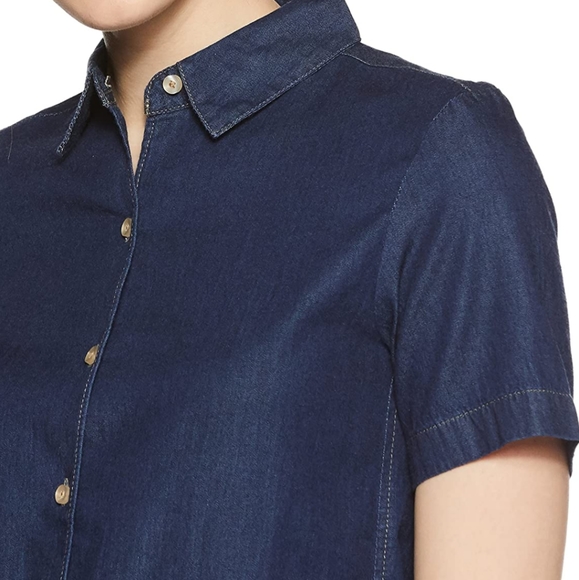 Jean style shirt 🔥3 for 10🔥 - Picture 3 of 5